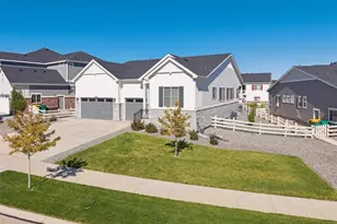 27705 E Davies Dr, Aurora, CO 80016 - Photo 46