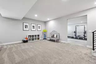 27705 E Davies Dr, Aurora, CO 80016 - Photo 32