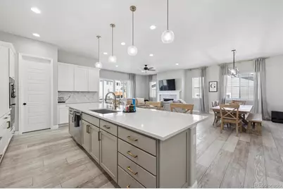 27705 E Davies Drive, Aurora, CO 80016 - Photo 6