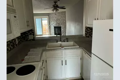 2280 S Jasper Way #B, Aurora, CO 80013 - Photo 4