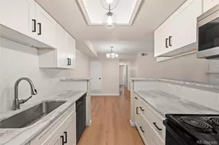 1792 S Pitkin Cir, Aurora, CO 80017 - Photo 6