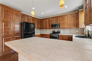 10734 Telluride St, Commerce City, CO 80022 - Photo 6