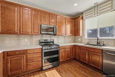 10734 Telluride Street, Commerce City, CO 80022 - Photo 8