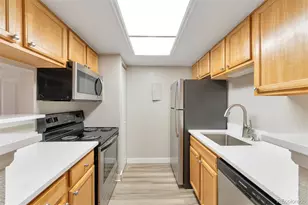 10323 E Peakview Ave, Englewood, CO 80111 - Photo 2