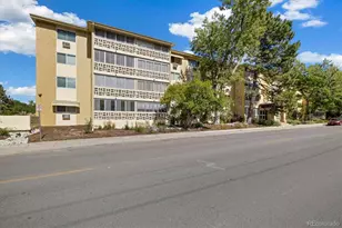 580 S Clinton St, Denver, CO 80247 - Photo 22