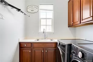 9135 E 29th Pl, Denver, CO 80238 - Photo 40