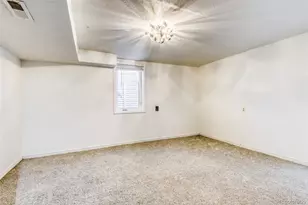 80 Lansing St, Aurora, CO 80010 - Photo 8