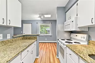 5770 E Warren Ave, Denver, CO 80222 - Photo 12