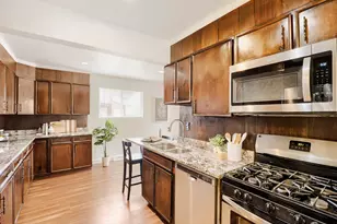 810 Oswego St, Aurora, CO 80010 - Photo 8