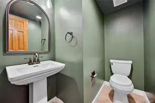 4110 S Evanston Cir, Aurora, CO 80014 - Photo 20