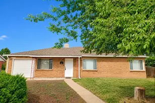 700 Toledo St, Aurora, CO 80011 - Photo 2