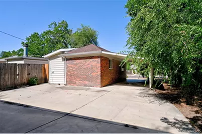 1054 Leyden Street, Denver, CO 80220 - Photo 22