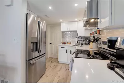 1885 S Quebec Way #D22, Denver, CO 80231 - Photo 14