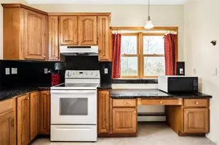 1540 Warrior Cir, Jefferson, CO 80456 - Photo 10