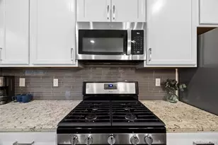 612 E Hinsdale Ave, Littleton, CO 80122 - Photo 10