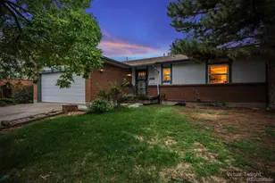 1807 S Fairplay St, Aurora, CO 80012 - Photo 2
