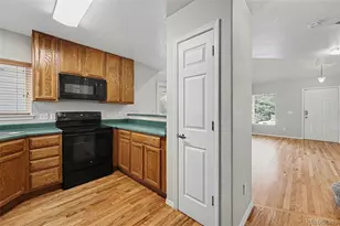 17052 E Wyoming Dr, Aurora, CO 80017 - Photo 8