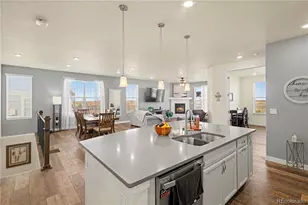 8248 S Yantley Ct, Aurora, CO 80016 - Photo 8