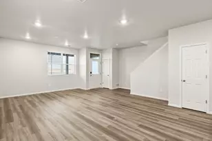 795 N Tibet St, Aurora, CO 80018 - Photo 6