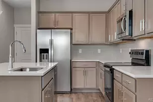 22234 E 6th Pl, Aurora, CO 80018 - Photo 10