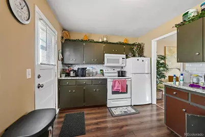 5250 E Warren Avenue, Denver, CO 80222 - Photo 18