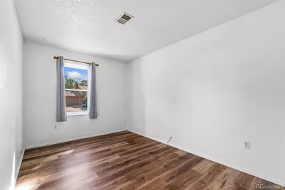 2205 Lincoln Street, Longmont, CO 80501 - Photo 14