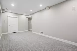 8608 E 25th Dr, Denver, CO 80238 - Photo 34