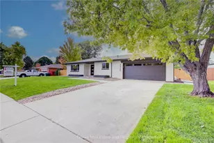 2525 S Ivanhoe Pl, Denver, CO 80222 - Photo 2