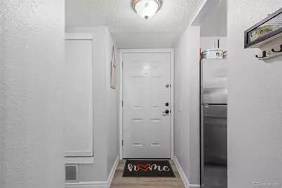 9867 E Peakview Avenue #E1, Englewood, CO 80111 - Photo 8
