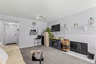 9867 E Peakview Ave, Englewood, CO 80111 - Photo 6
