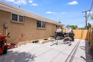 402 Ursula St, Aurora, CO 80011 - Photo 30
