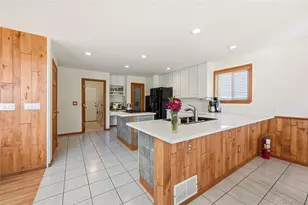 11285 W Coal Mine Dr, Littleton, CO 80127 - Photo 18