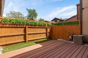 1284 S Crystal Way, Aurora, CO 80012 - Photo 2