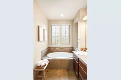 8922 E Otero Place, Englewood, CO 80112 - Photo 18