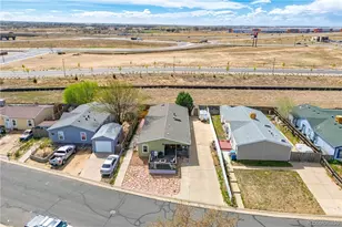 107 Willow Dr, Lochbuie, CO 80603 - Photo 12