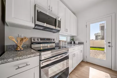 22305 E 39th Avenue, Aurora, CO 80019 - Photo 4