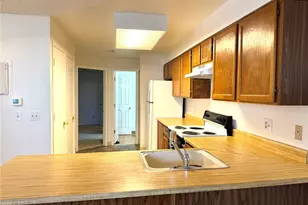 910 S Dawson Way, Aurora, CO 80012 - Photo 6