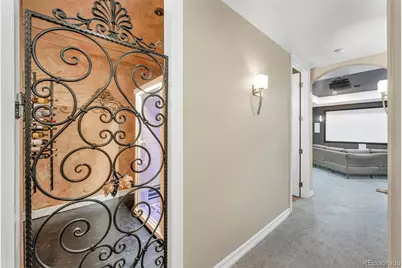 2527 Tremont Place, Denver, CO 80205 - Photo 32