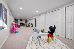 841 E Oakwood Ave, Centennial, CO 80121 - Photo 22