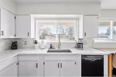 841 E Oakwood Avenue, Centennial, CO 80121 - Photo 6