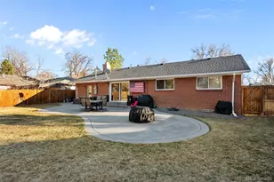 841 E Oakwood Ave, Centennial, CO 80121 - Photo 30