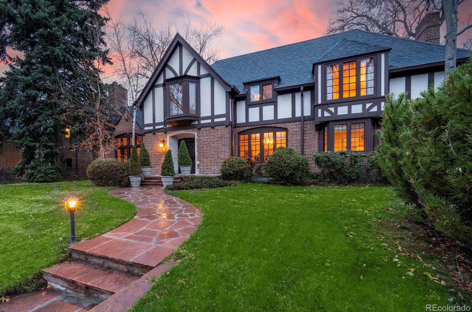 125 Gaylord St, Denver, CO 80206-4608