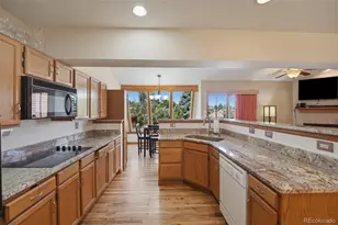 69 Ward Ct, Lakewood, CO 80228 - Photo 10