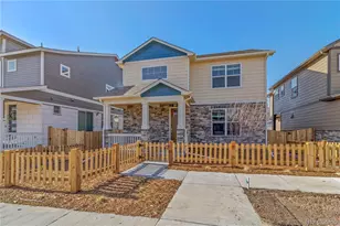 827 N Quatar St, Aurora, CO 80018 - Photo 1