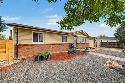 290 Kiowa Avenue, Bennett, CO 80102 - Photo 2
