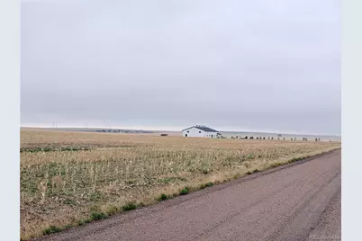 9650 N Manila Road, Bennett, CO 80237 - Photo 8