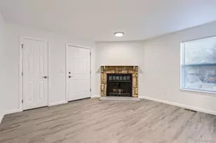 932 S Dearborn, Aurora, CO 80112 - Photo 4