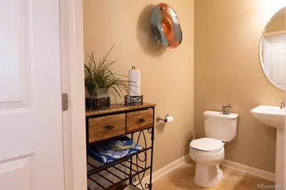 23372 E Chenango Place, Aurora, CO 80016 - Photo 8