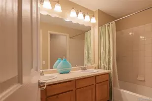 23372 E Chenango Pl, Aurora, CO 80016 - Photo 8