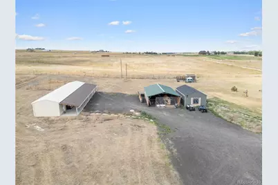 1570 S County Road 129, Bennett, CO 80102 - Photo 4